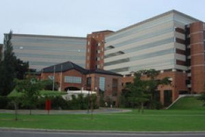 http://www.hospitalaustral.edu.ar/